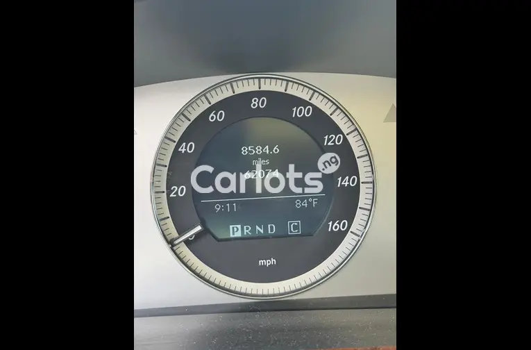 2010 Mercedes Benz GLK350 - 5/6