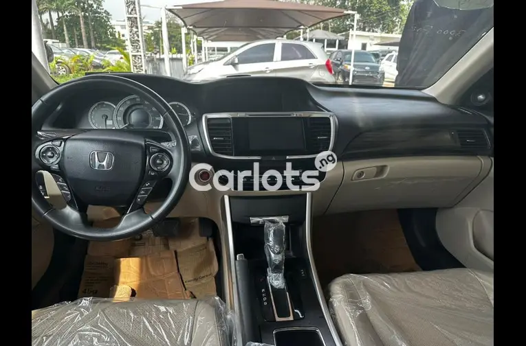 2017 HONDA ACCORD TOURING - 4/7