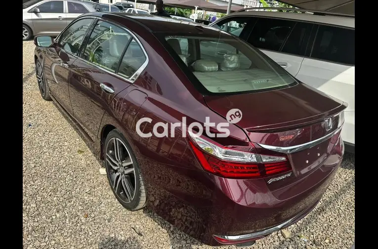 2017 HONDA ACCORD TOURING - 6/7