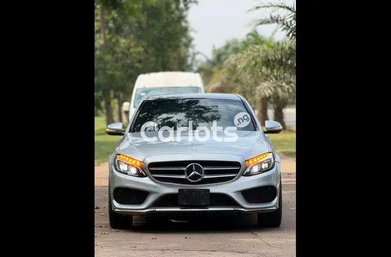 2016 MERCEDES BENZ C300 FULL OPTION