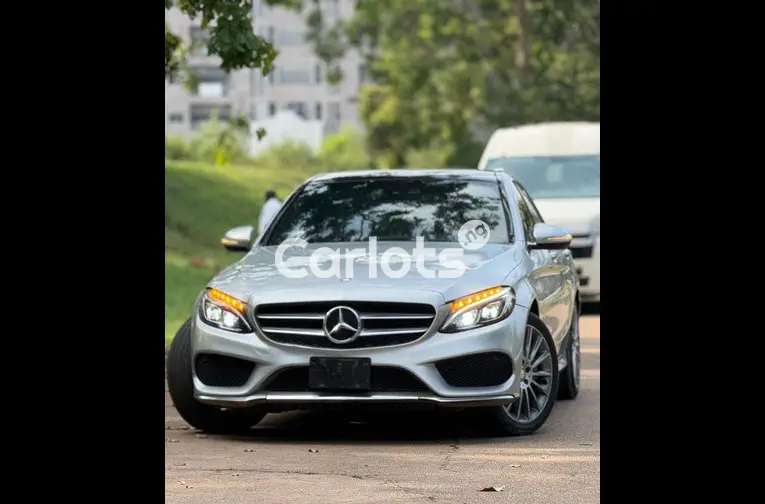 2016 MERCEDES BENZ C300 FULL OPTION - 2/7