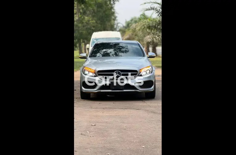 2017 MERCEDES C300 (KEYLESS) - 5/7