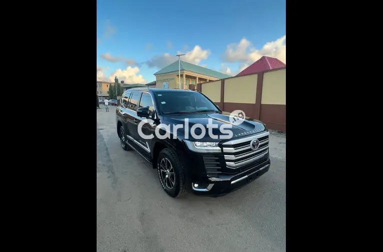 Toyota Land Cruiser 2012 - 2/7