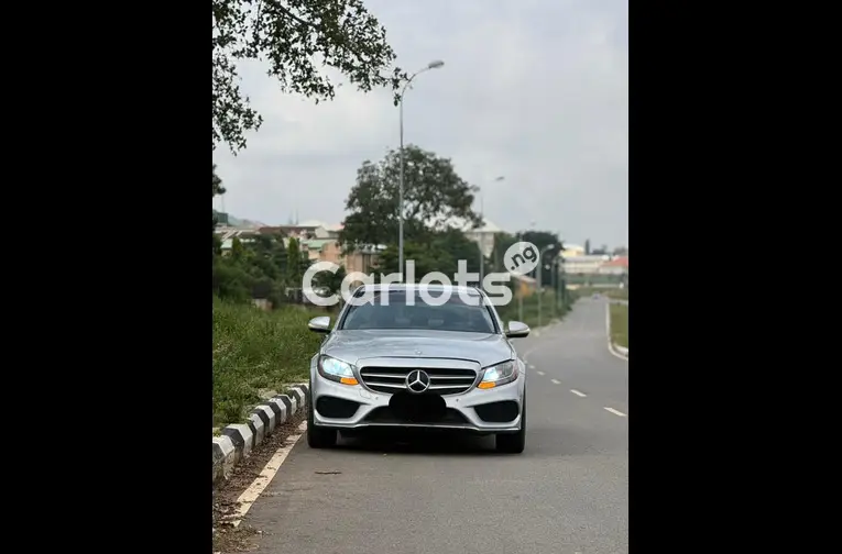 2016 MERCEDES BENZ C300 - 2/7