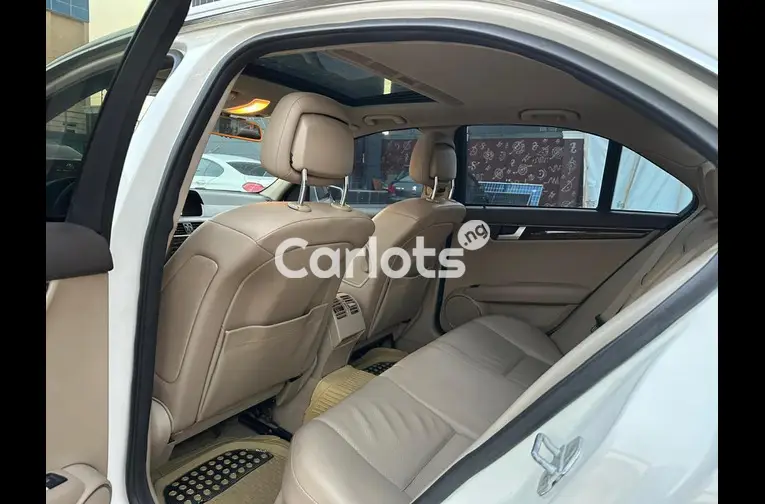 2013 MERCEDES BENZ C300 - 4/7