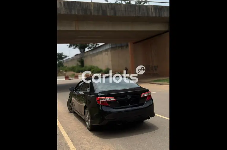 FOREIGN USED 2013 TOYOTA CAMRY SE - 6/6