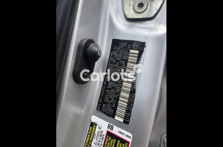 TOYOTA MATRIX 2010 - 3/7