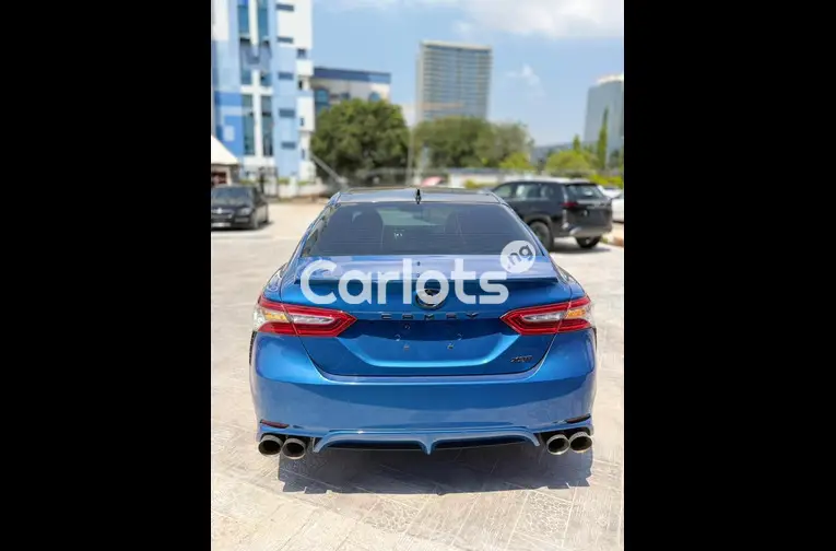 Foreign used 2019 Toyota Camry XSE - 4/7