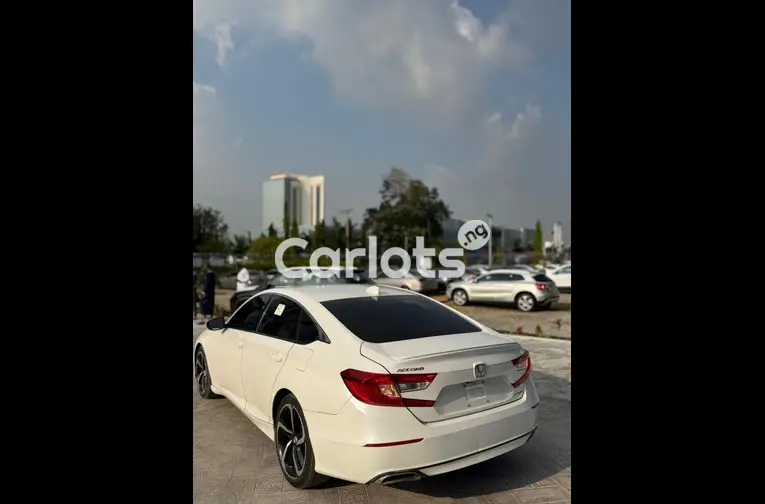 Foreign used 2018 Honda Accord Sport - 7/7