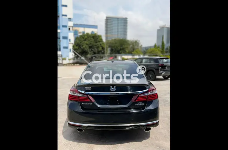 Foreign used 2016 Honda Accord V6 Touring - 2/6