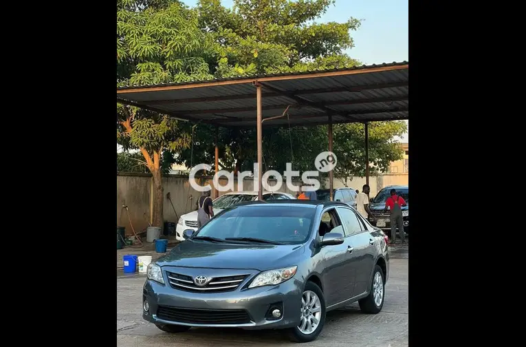 2010 TOYOTA COROLLA LE - 1/7