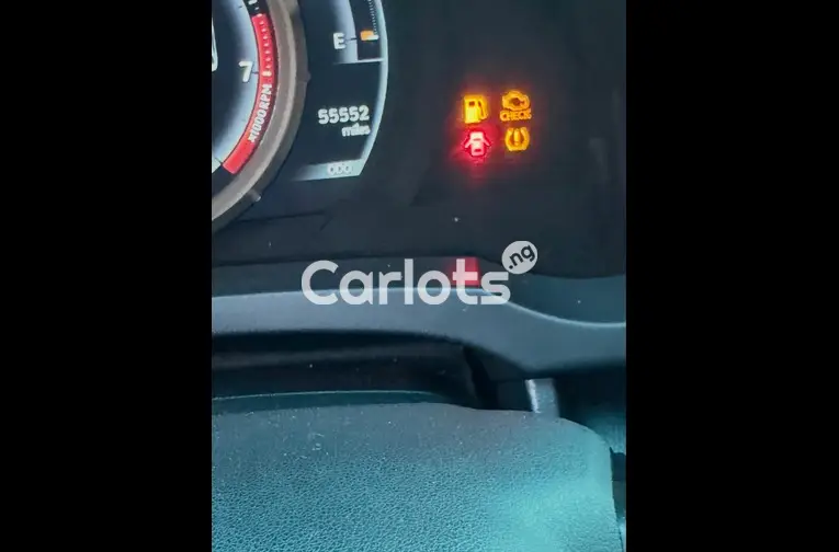 2015 LEXUS IS250 - 4/7