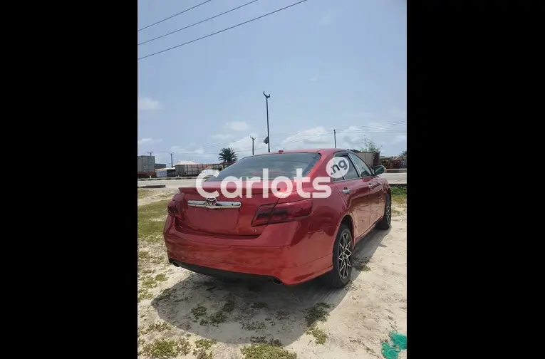 Neatly used 2010 Toyota Camry (red) - 6/7