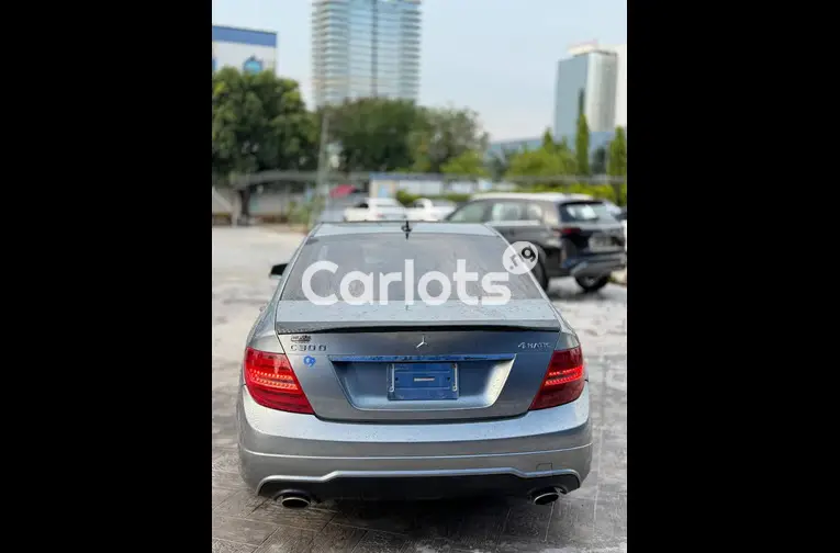 Unregistered Mercedes Benz C300 2013 model - 4/4