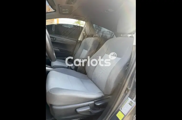 2015 TOYOTA COROLLA ( S ) - 6/7