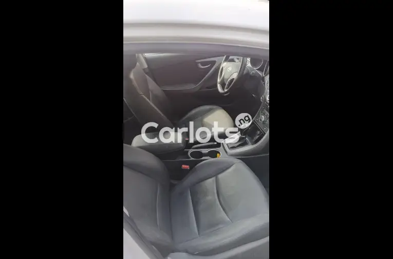 2015 Hyundai Elantra Limited - 4/7