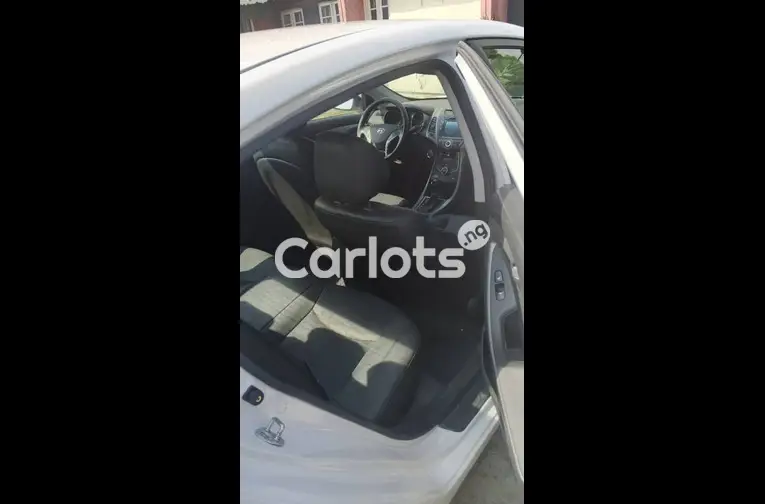 2015 Hyundai Elantra Limited - 5/7