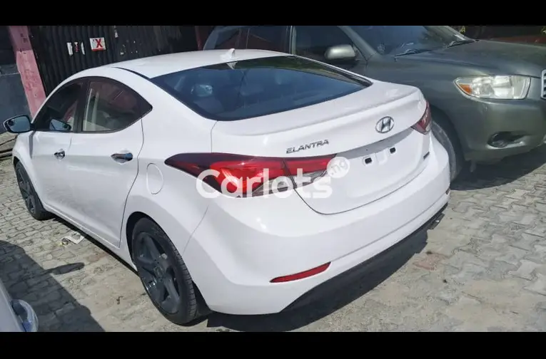 2015 Hyundai Elantra Limited - 6/7