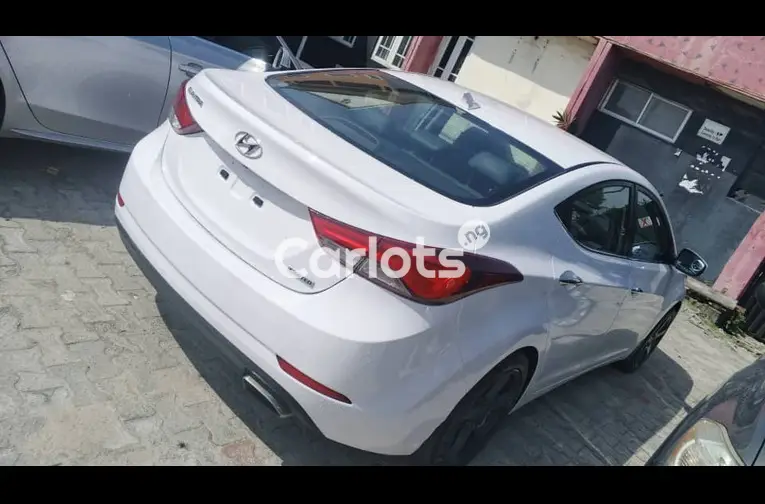 2015 Hyundai Elantra Limited - 7/7