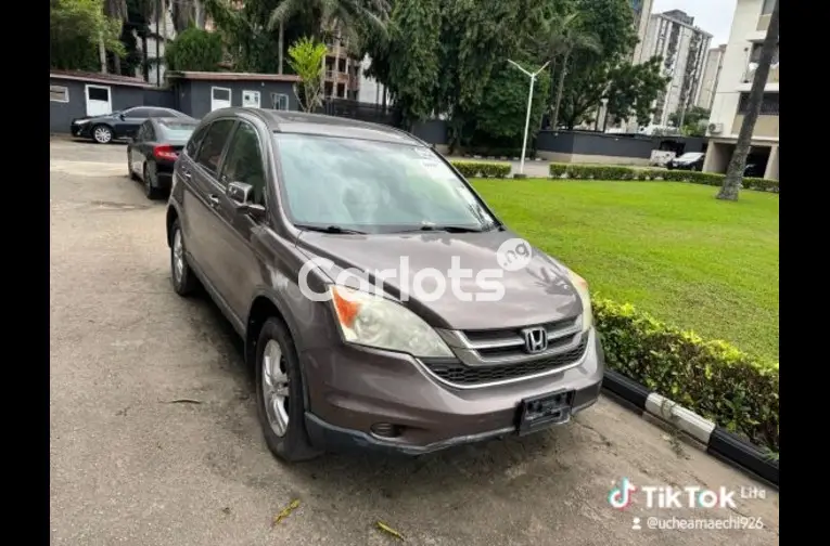 Clean Tokunbo Honda CRV