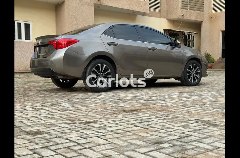 2018 TOYOTA COROLLA S// UNREGISTERED
