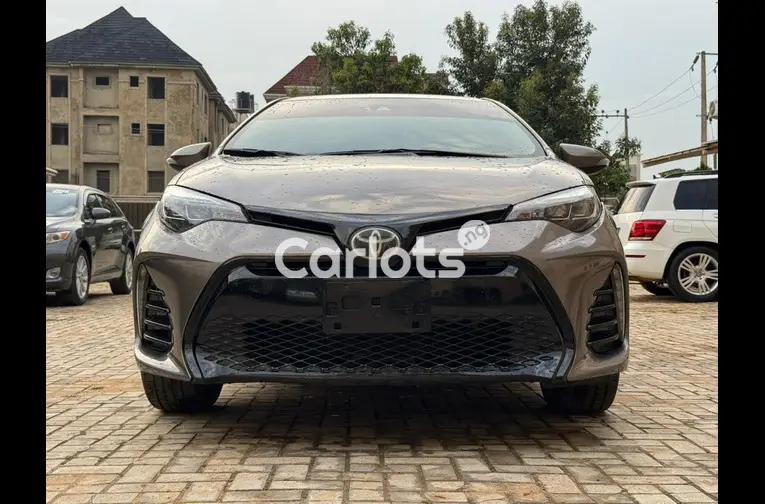 2018 TOYOTA COROLLA S// UNREGISTERED - 4/5