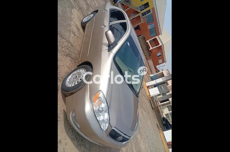 2004 Toyota Corolla - 3/5