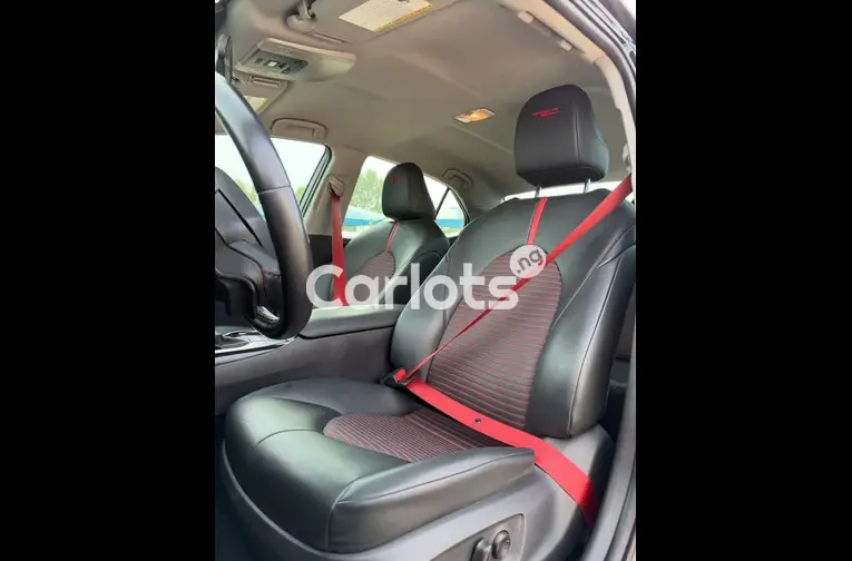 2021 TOYOTA CAMRY TRD - 3/6