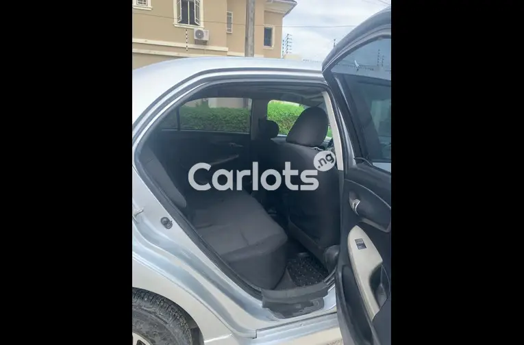 Registered 2010 Toyota Corolla LE - 6/7