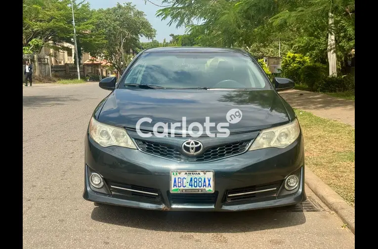 TOYOTA CAMRY 2013 SE KEYLESS - 1/7