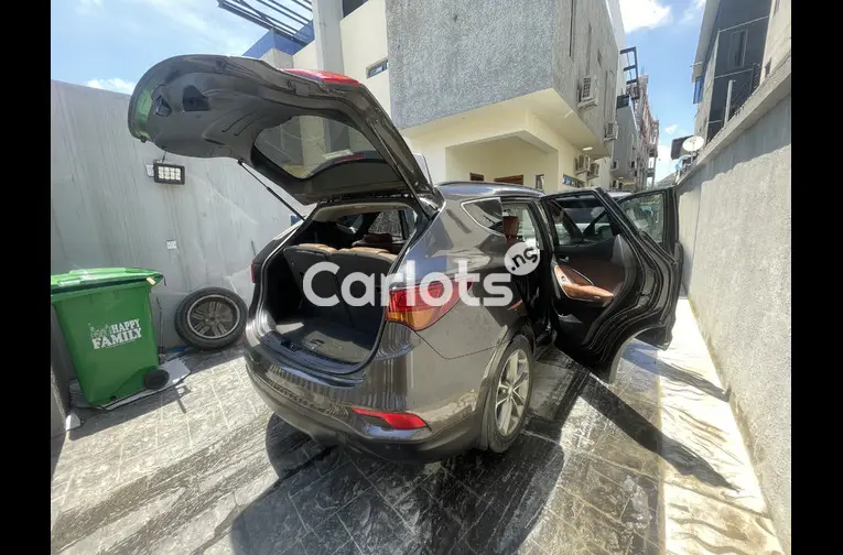 2016 Hyundai Santa Fe - 3/7