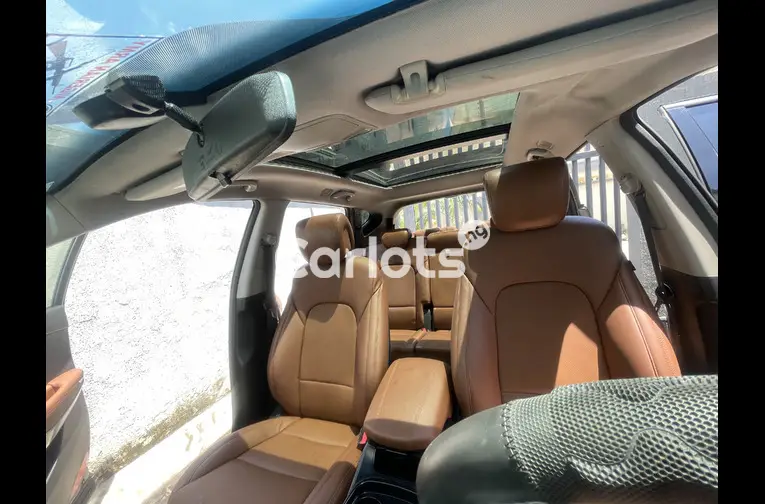 2016 Hyundai Santa Fe - 5/7