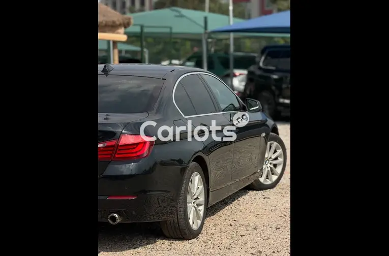 Clean 2011 BMW 535i - 6/7