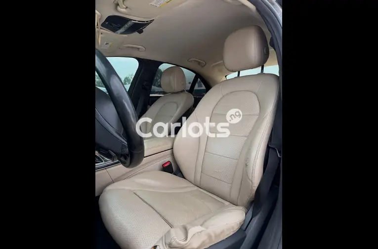 Clean 2016 Mercedes C300 - 5/7