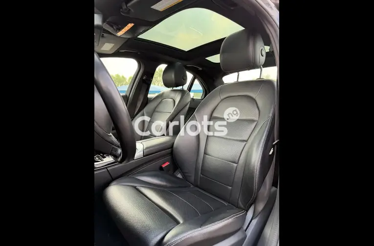 Clean 2016 Mercedes C300 - 5/7