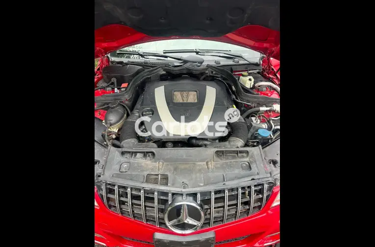 2012 Mercedes Benz C300 - 6/7