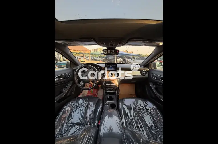 Used 2019 Mercedes Benz GLA 250 - 2/7