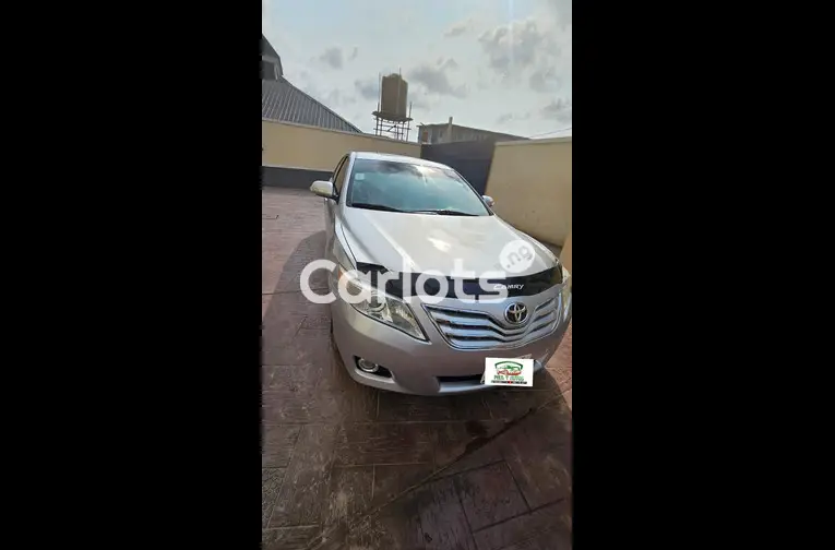 BELGIUM GRADE 2009 TOYOTA CAMRY LE FULL OPTION - 6/7