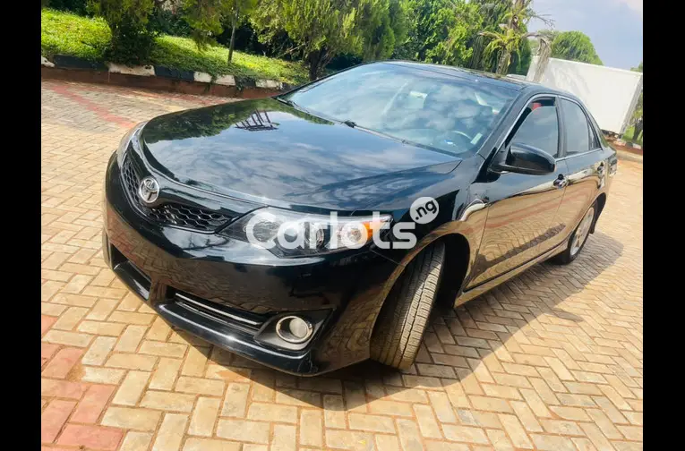 Toyota Camry 2013 model