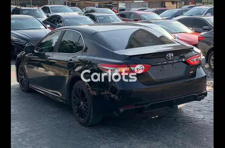 DISTRESS SALE FOREIGN USED 2019 TOYOTA CAMRY SE - 4/5