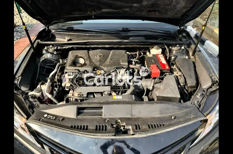 DISTRESS SALE FOREIGN USED 2019 TOYOTA CAMRY SE - 5/5