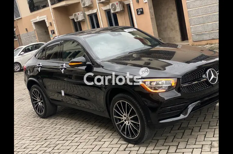 2023 Mercedes Benz GLC 300 - 1/7