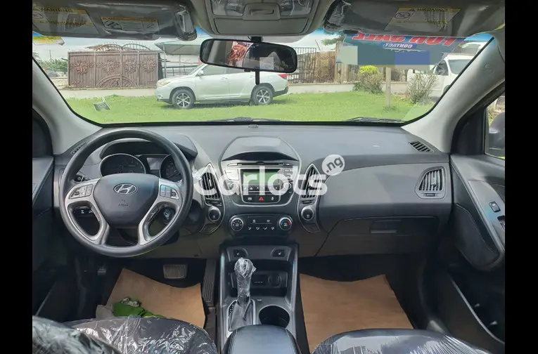 HYUNDAI TUCSON 2014 - 3/5