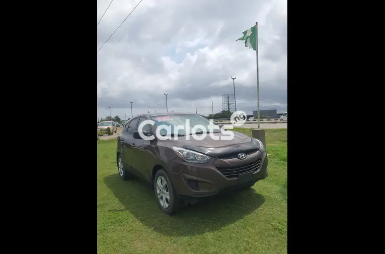 HYUNDAI TUCSON 2014 - 4/5