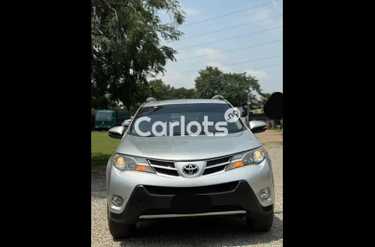 2014 TOYOTA RAV4 XLE - 1/6