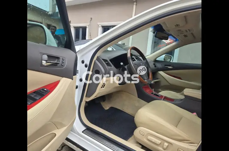 Foreign-Used Lexus ES350 2009 - 2/5