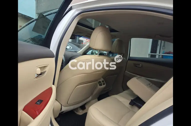 Foreign-Used Lexus ES350 2009 - 3/5