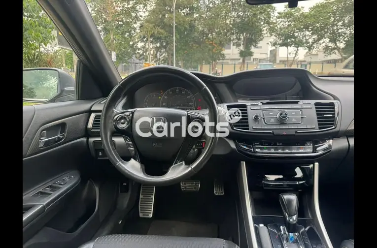 2017 HONDA ACCORD SPORT - 5/7