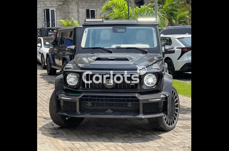 BRAND NEW 2025 MERCEDES BENZ BRABUS 800 - 2/7