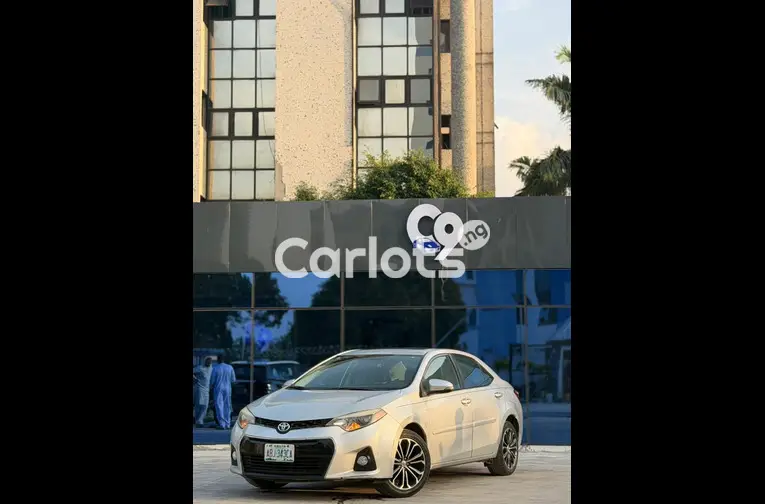 Nigerian used 2015 Toyota Corolla S keyless - 7/7